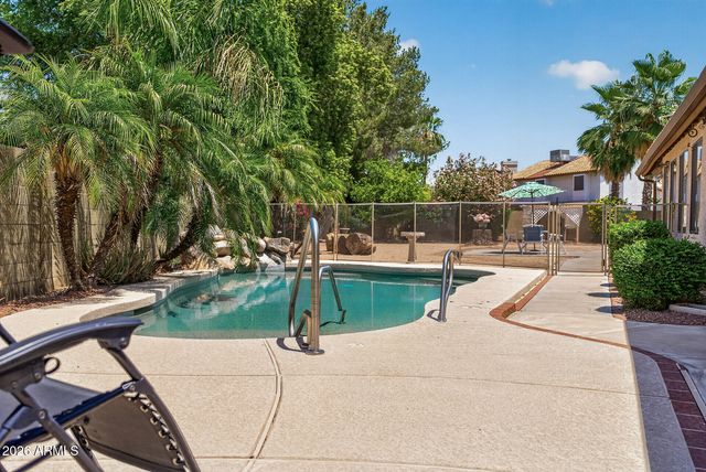 6248 W GRANDVIEW Road, Glendale, AZ 85306