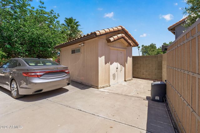 6248 W GRANDVIEW Road, Glendale, AZ 85306