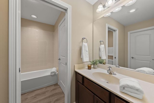 6221 Hudson Reserve Way, Westerville, OH 43081