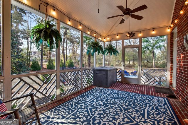 110 Turnberry Circle, Fayetteville, GA 30215