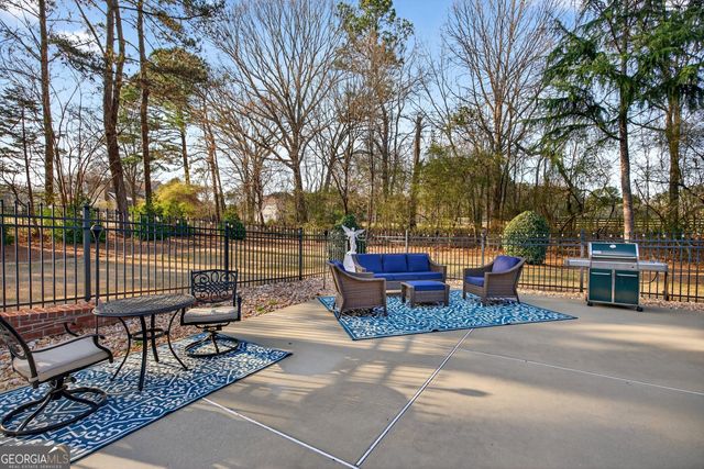 110 Turnberry Circle, Fayetteville, GA 30215