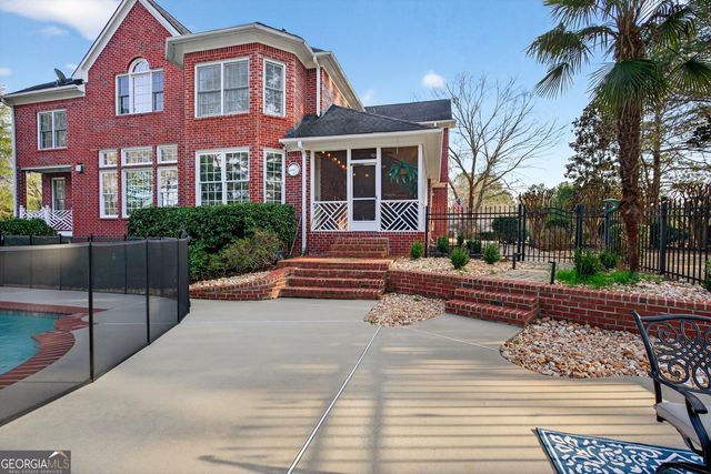 110 Turnberry Circle, Fayetteville, GA 30215