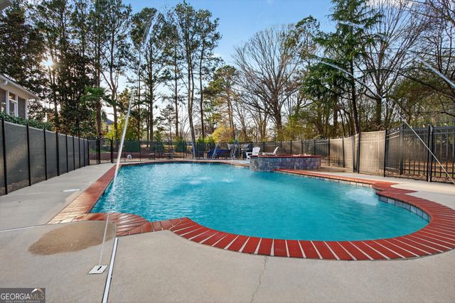 110 Turnberry Circle, Fayetteville, GA 30215