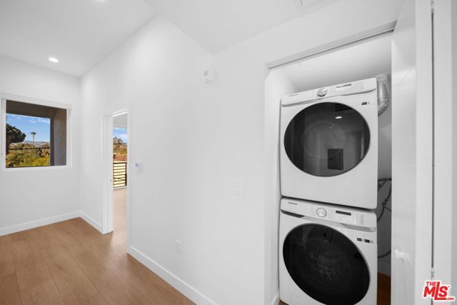 13846 Moorpark Street 202, Sherman Oaks, CA 91423