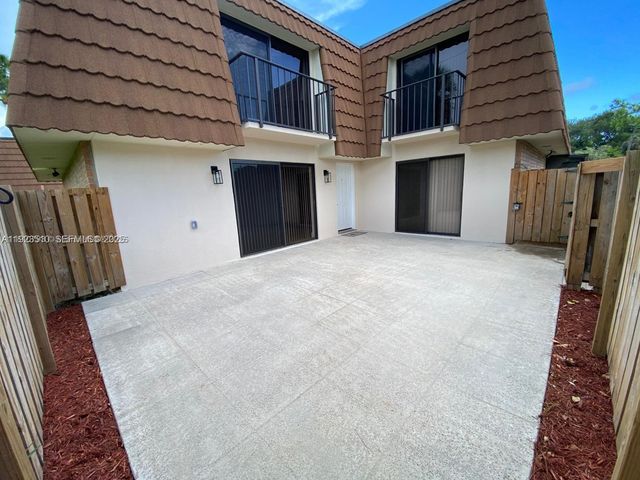 120 Heritage Way, West Palm Beach, FL 33407