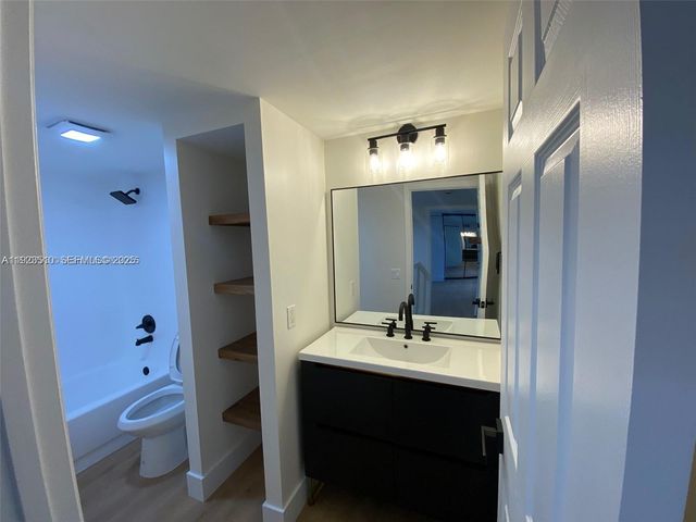 120 Heritage Way, West Palm Beach, FL 33407