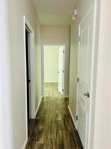 4904 N Crown Point Avenue, Pharr, TX 78577