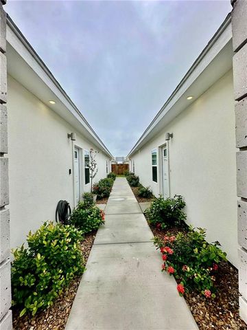 4904 N Crown Point Avenue, Pharr, TX 78577