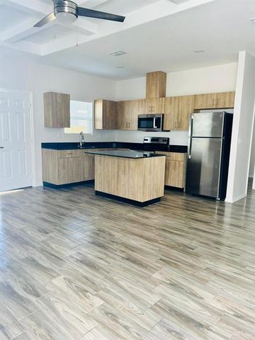 4904 N Crown Point Avenue, Pharr, TX 78577