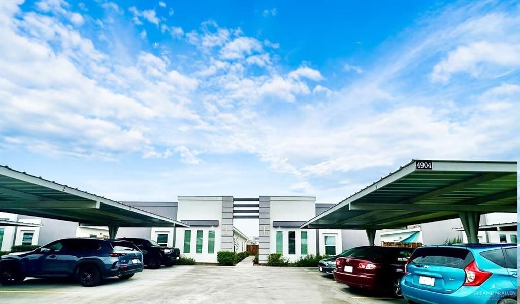 4904 N Crown Point Avenue, Pharr, TX 78577