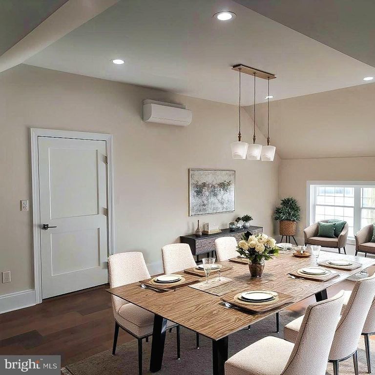 4909 THREADNEEDLE RD, Wilmington, DE 19807