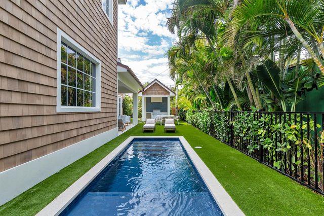217 Bunker Ranch Road, West Palm Beach, FL 33405