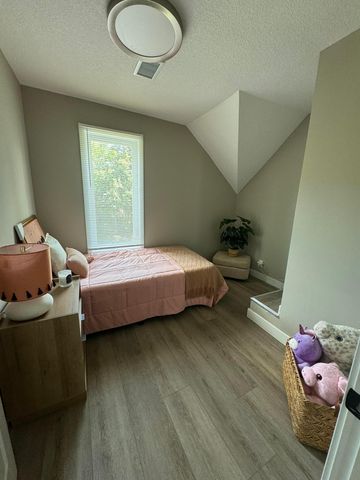3557 Dupont Avenue N, Minneapolis, MN 55412