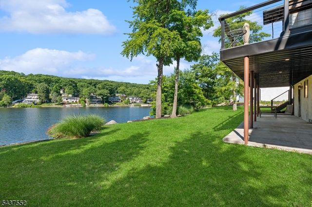 177 High Crest Drive, West Milford Twp., NJ 07480
