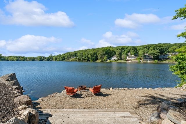 177 High Crest Drive, West Milford Twp., NJ 07480