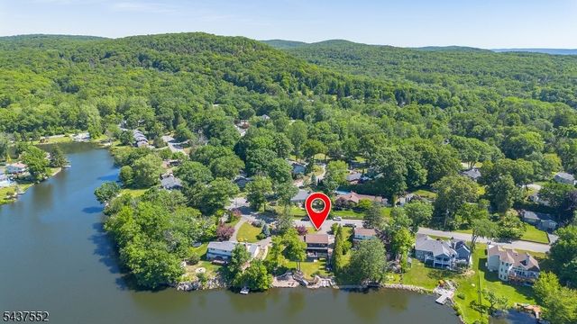 177 High Crest Drive, West Milford Twp., NJ 07480
