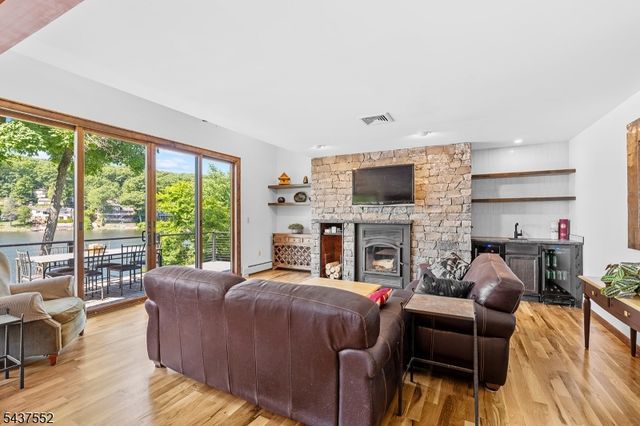 177 High Crest Drive, West Milford Twp., NJ 07480