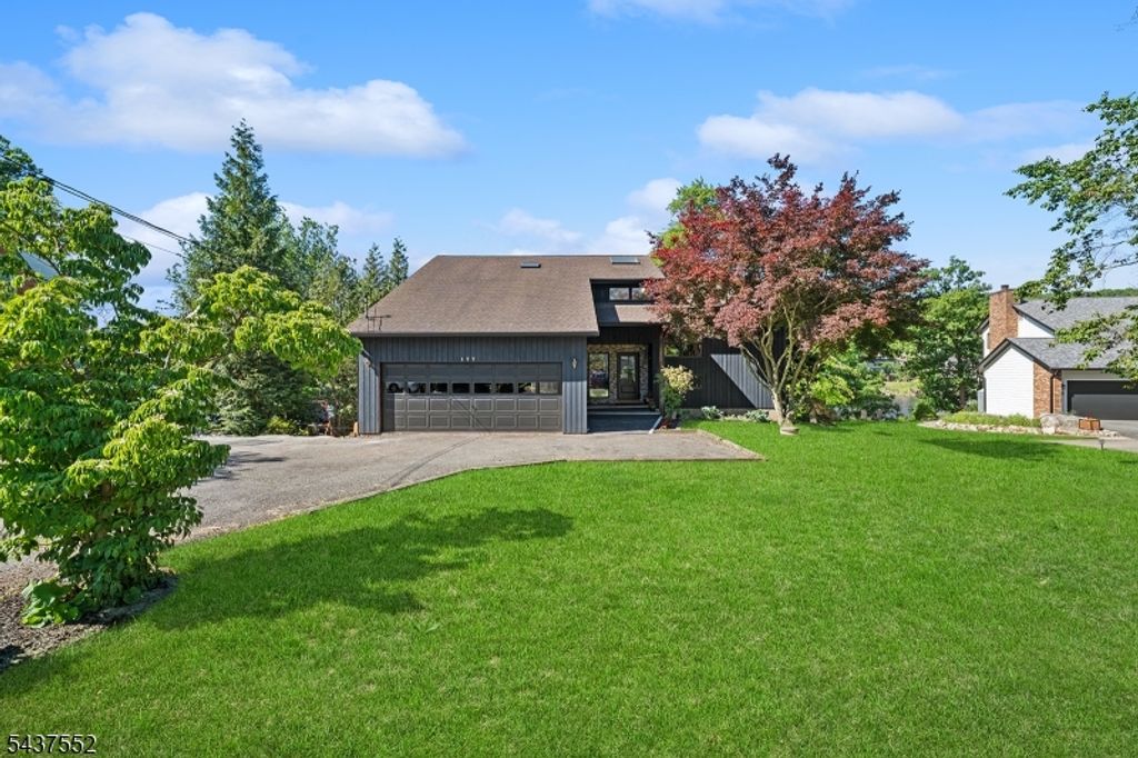177 High Crest Drive, West Milford Twp., NJ 07480