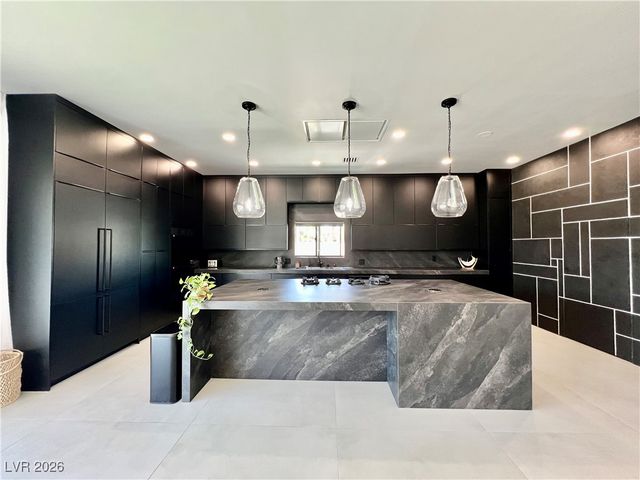 5790 Westwind Road, Las Vegas, NV 89118