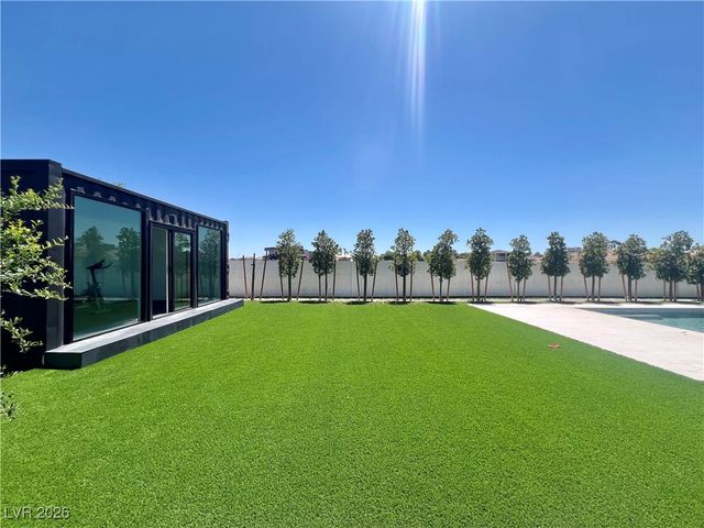 5790 Westwind Road, Las Vegas, NV 89118