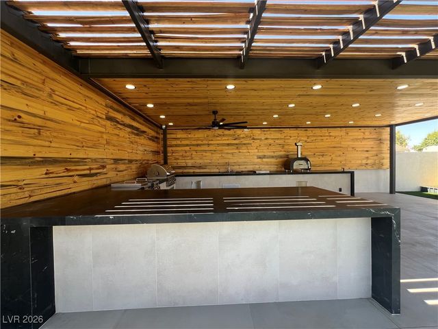 5790 Westwind Road, Las Vegas, NV 89118