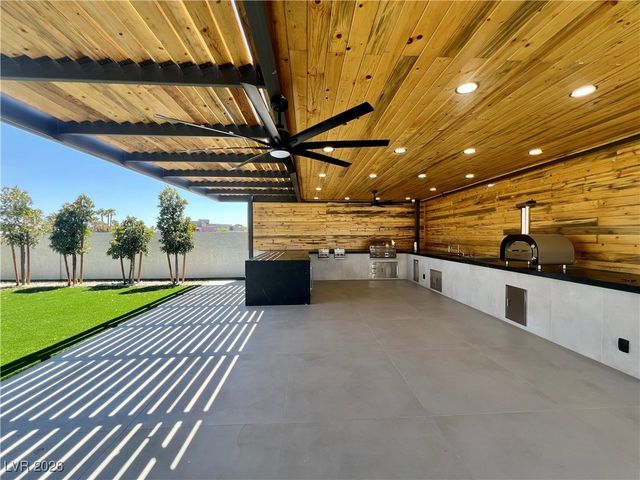 5790 Westwind Road, Las Vegas, NV 89118