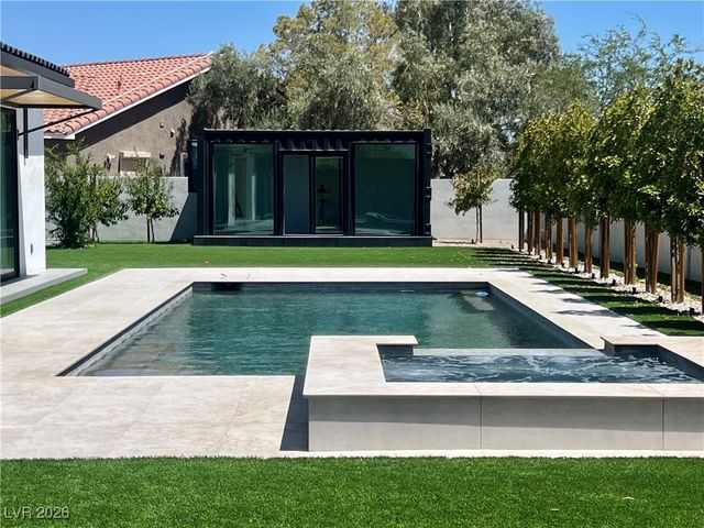 5790 Westwind Road, Las Vegas, NV 89118