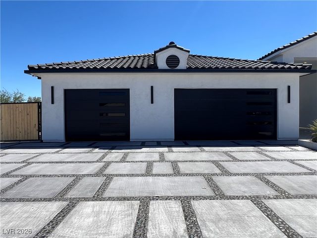 5790 Westwind Road, Las Vegas, NV 89118