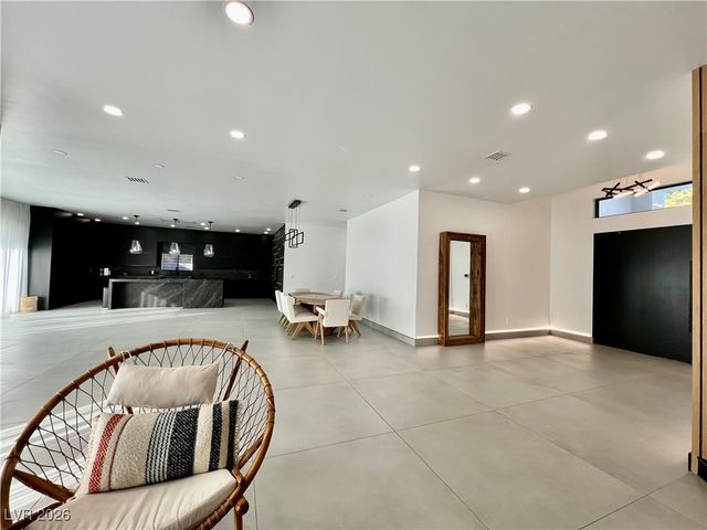 5790 Westwind Road, Las Vegas, NV 89118