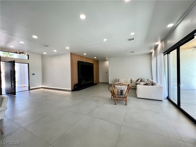 5790 Westwind Road, Las Vegas, NV 89118