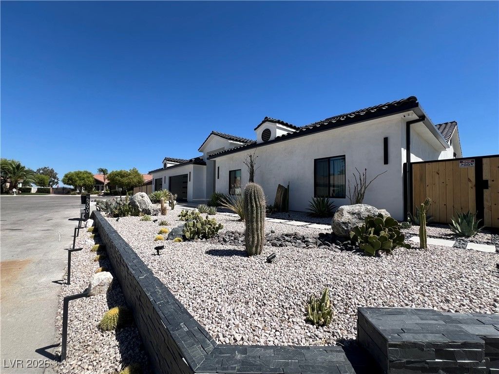 5790 Westwind Road, Las Vegas, NV 89118