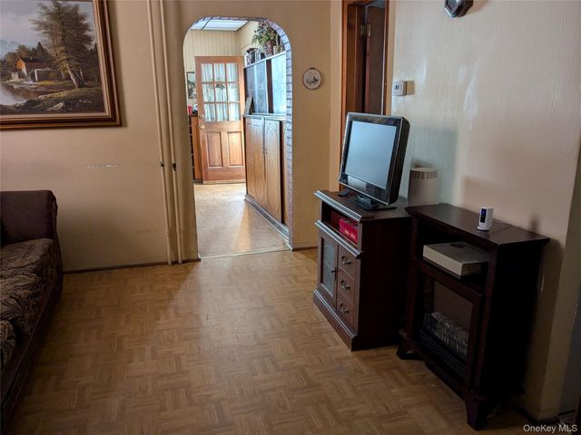 18-41 124th Street, College Point, NY 11356