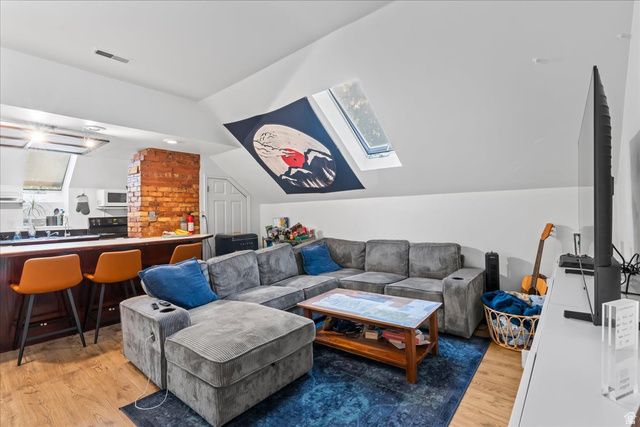 859 S 900 E, Salt Lake City, UT 84102