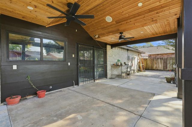15427 Empanada Drive, Houston, TX 77083