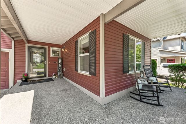 1315 Foreman St, Dupont, WA 98327