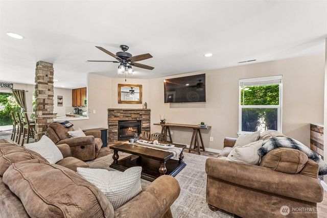 1315 Foreman St, Dupont, WA 98327