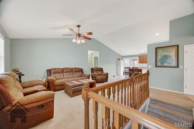 20611 London Lane, Waynesville, MO 65583