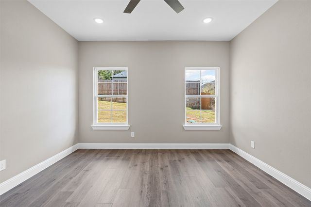 913 Pease River Drive, Granbury, TX 76048