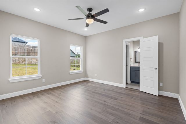 913 Pease River Drive, Granbury, TX 76048