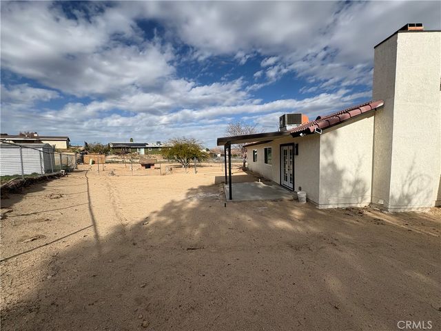 16854 Sholic St, Victorville, CA 92395