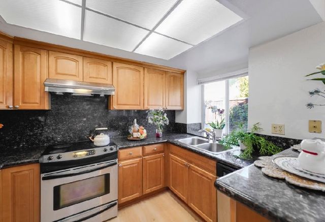 1016 Gordon Street, Milpitas, CA 95035