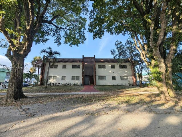 4801 NW 22nd Court 205, Lauderhill, FL 33313