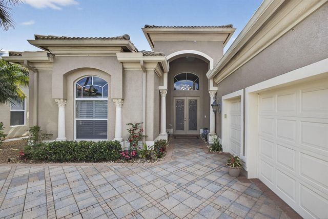10842 Greenbriar Villa Drive, Lake Worth, FL 33449