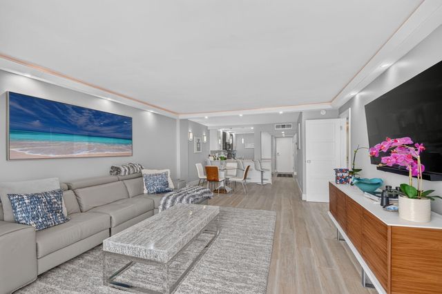 3580 S OCEAN Boulevard 4F, South Palm Beach, FL 33480
