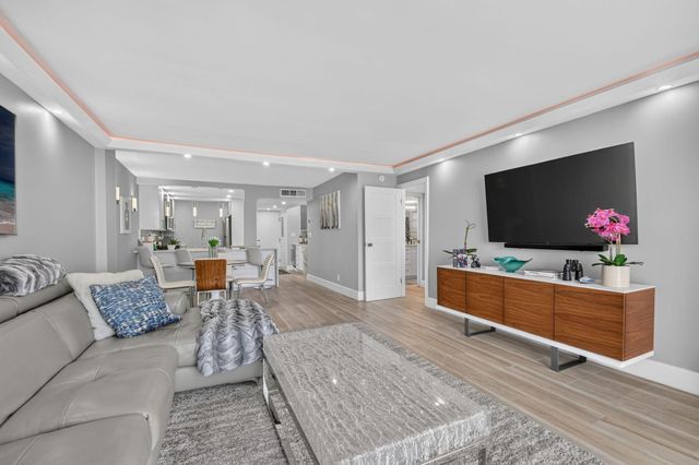3580 S OCEAN Boulevard 4F, South Palm Beach, FL 33480