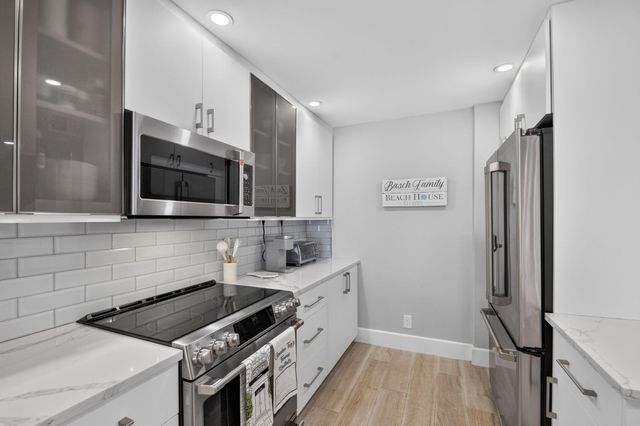 3580 S OCEAN Boulevard 4F, South Palm Beach, FL 33480