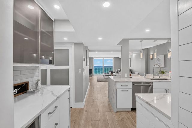 3580 S OCEAN Boulevard 4F, South Palm Beach, FL 33480