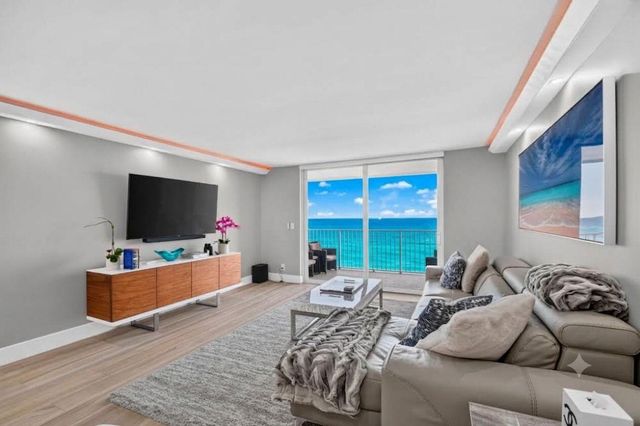 3580 S OCEAN Boulevard 4F, South Palm Beach, FL 33480