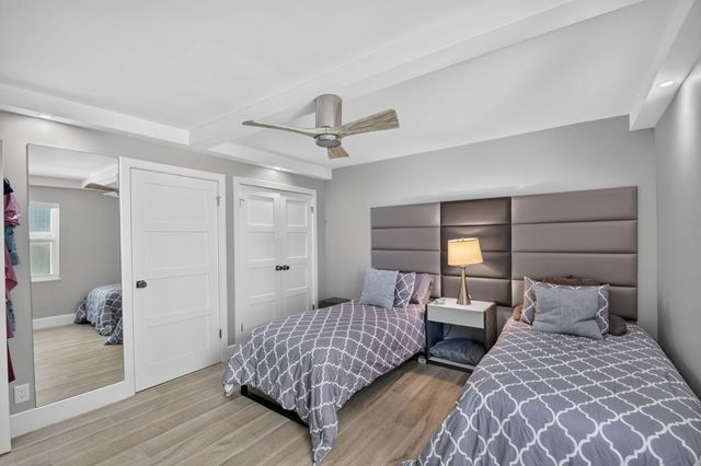3580 S OCEAN Boulevard 4F, South Palm Beach, FL 33480