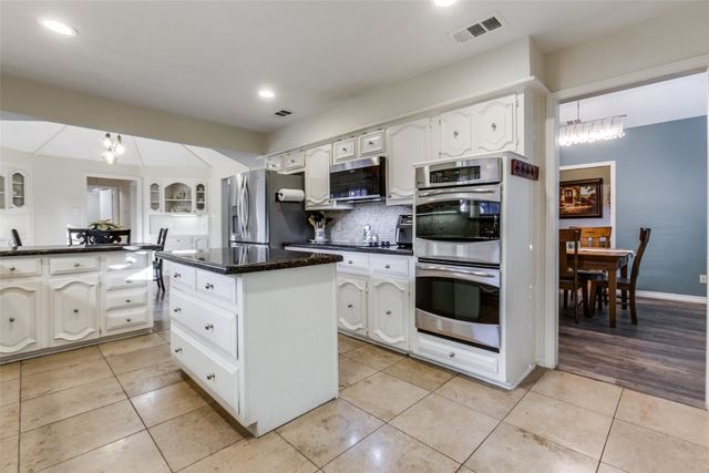 15881 Nedra Way, Dallas, TX 75248